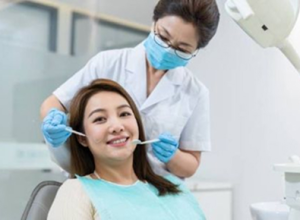 Niềng răng mắc cài sứ